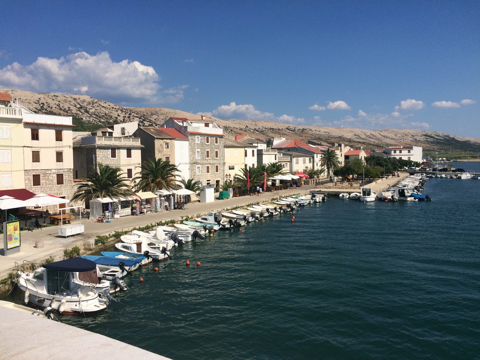 The charming seaside town of Razanac